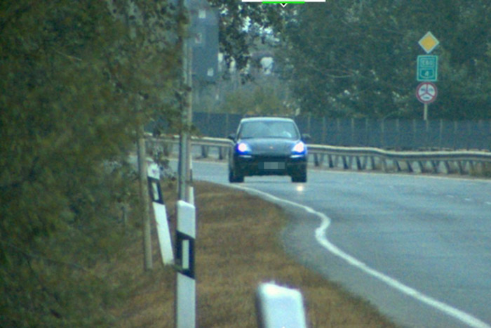 Két kilométeren belül kétszer mértek be egy gyorshajtót a 4-es úton