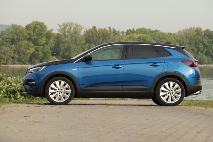 Takarékos, és vaddisznó is lehet ez a hibrid Opel 3 Takarékos, és vaddisznó is lehet ez a hibrid Opel 3