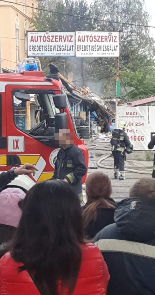 Robbanás történt egy budapesti autószerelő műhelyben 1
