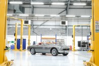 Ez itt nem egy veterán roadster, hanem egy új villanyautó 33 Ez itt nem egy veterán roadster, hanem egy új villanyautó 33
