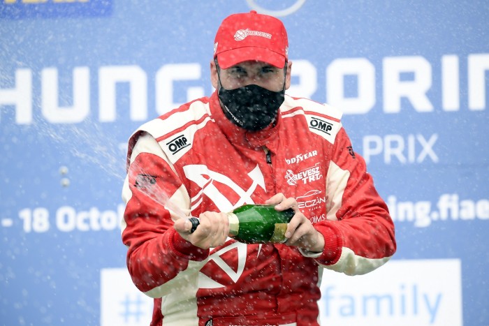 Talmácsitól Micheliszig: a magyar motorsport 20 éve 9 Talmácsitól Micheliszig: a magyar motorsport 20 éve 9