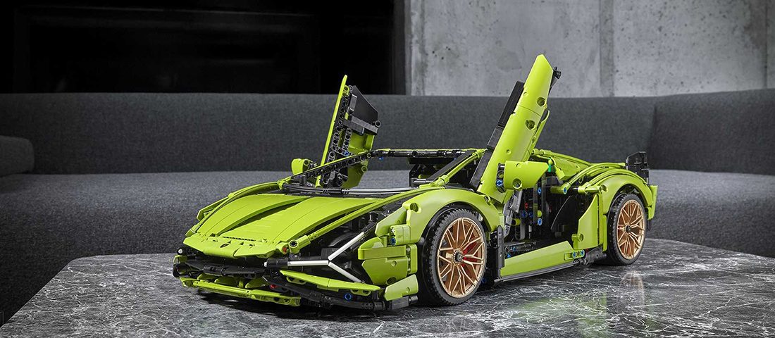 Felépítettünk egy 3696 darabos Lamborghinit a nappaliban
