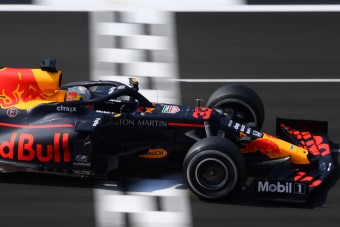 F1: Világbajnoki autót követel Verstappen