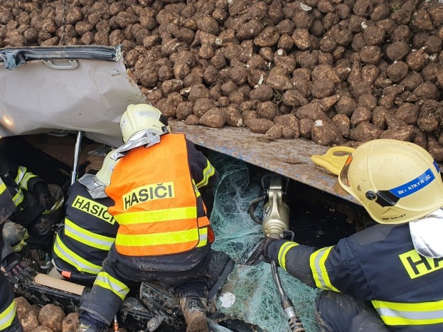 Bolygók együttállása kell hozzá, hogy ilyen bizarr balesetet szenvedj, mint ez a két cseh nő 4 | Vezess Bolygók együttállása kell hozzá, hogy ilyen bizarr balesetet szenvedj, mint ez a két cseh nő 4