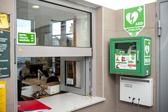 Életmentő eszközök jelentek meg a Volánbusz-állomásokon