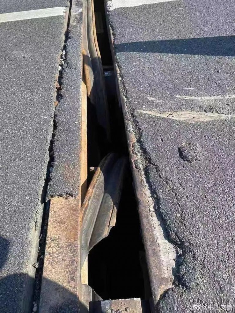 Mintha a semmiből szabadult volna el a pokol ezen a kínai felüljárón 2 | Vezess Mintha a semmiből szabadult volna el a pokol ezen a kínai felüljárón 2