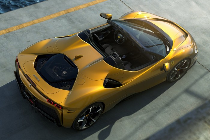 1000 lóerős a Ferrari hibrid roadstere 6