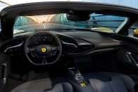 1000 lóerős a Ferrari hibrid roadstere 16