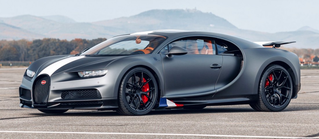 Tisztelgés a repülés hősei előtt, egymilliárdért