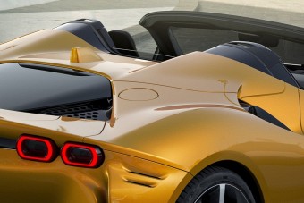 1000 lóerős a Ferrari hibrid roadstere