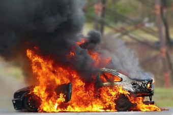 Hibrid hajtásláncok okozhatnak tüzet