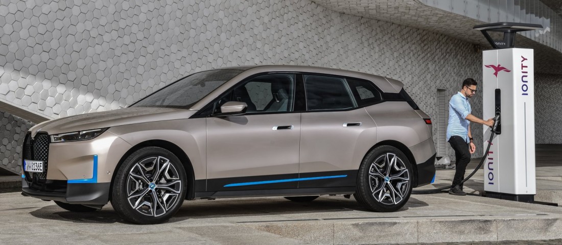 Böhöm nagy villanyautó a BMW-től