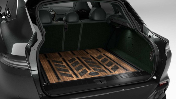 Luxuslakást tervezett az Aston Martin, a kocsi ajándékba jár mellé 5