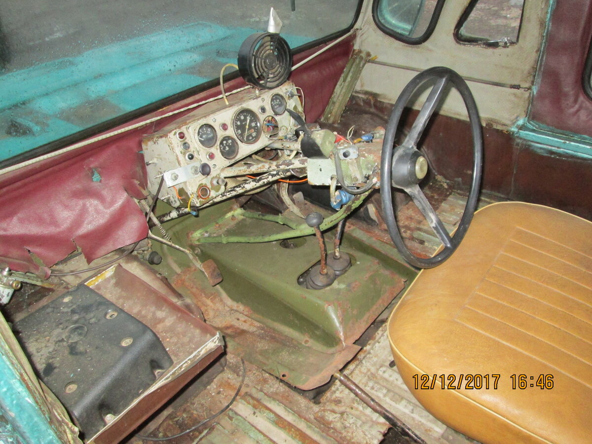 Nehéz felfogni a látványt: szakadt kétéltű csodajárgány eladó 4 | Vezess Nehéz felfogni a látványt: szakadt kétéltű csodajárgány eladó 4