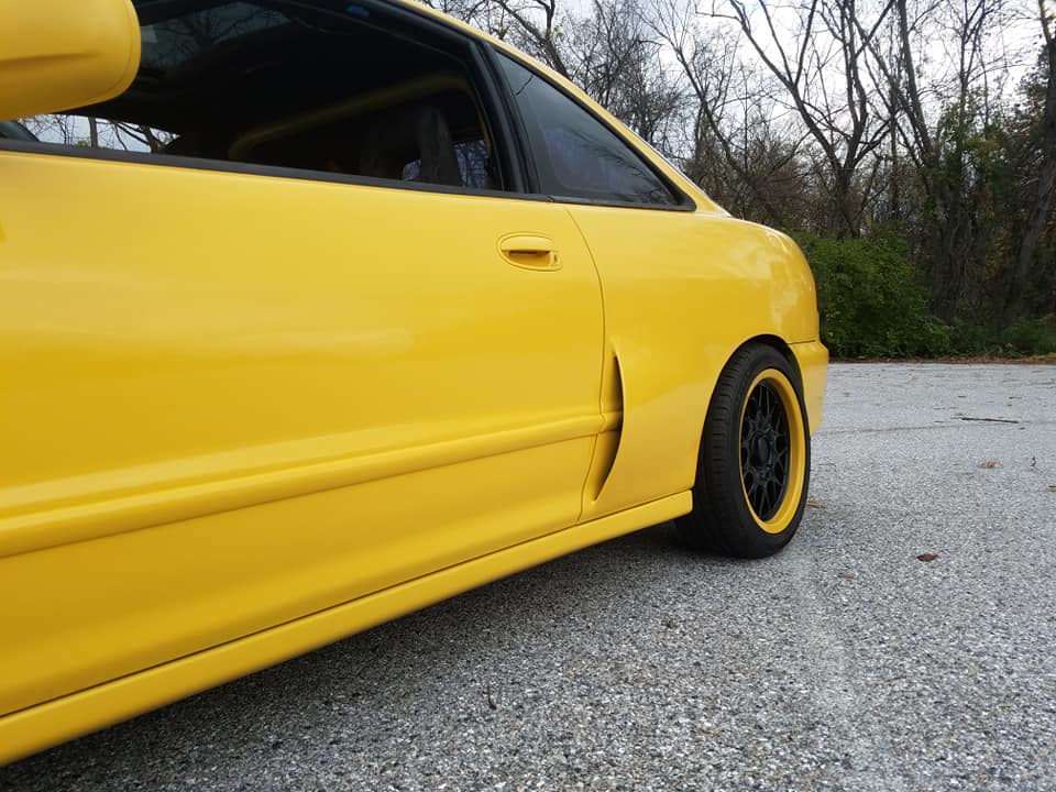 Ez a sárga Honda Integra rengeteg meglepetést tartogat 2 Ez a sárga Honda Integra rengeteg meglepetést tartogat 2