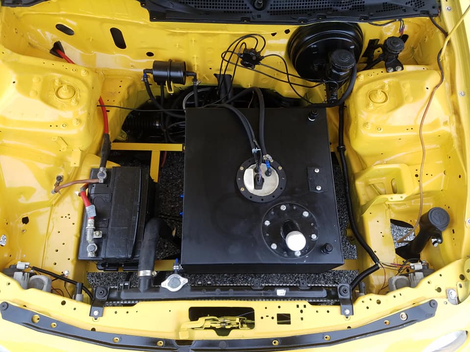 Ez a sárga Honda Integra rengeteg meglepetést tartogat 5