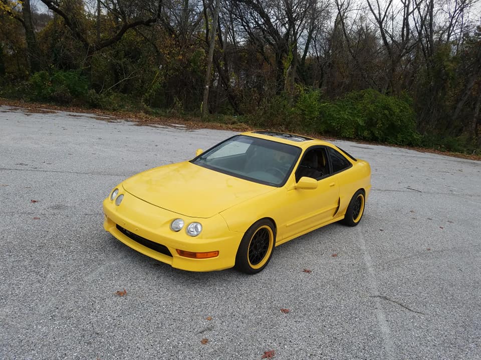 Ez a sárga Honda Integra rengeteg meglepetést tartogat 1