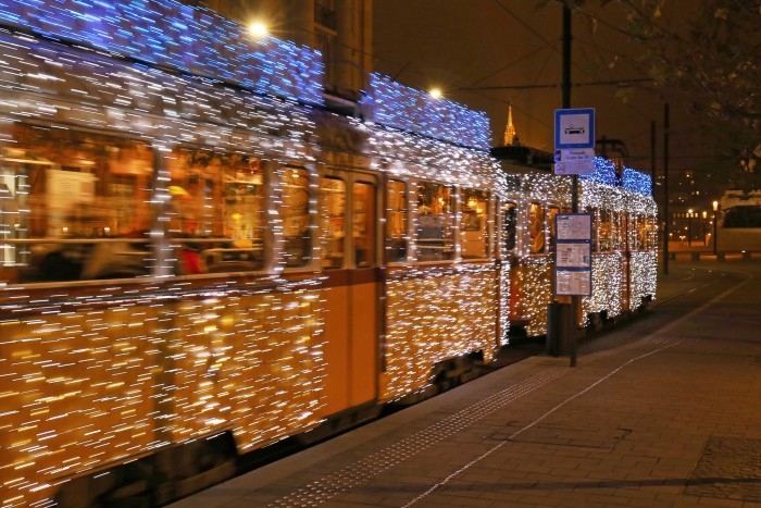 Ezt minden évben várják Budapesten, idén is elindult