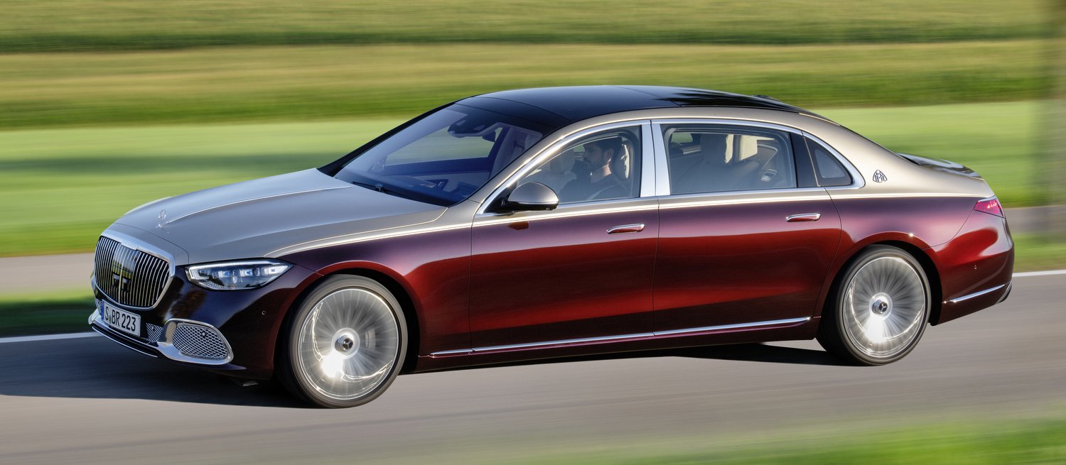 Új mércét állított a Mercedes: itt a Maybach S-osztály 20