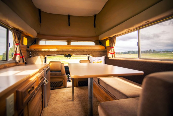 Vajon ezzel az autóval is érvényes lenne ránk a kijárási tilalom? 4