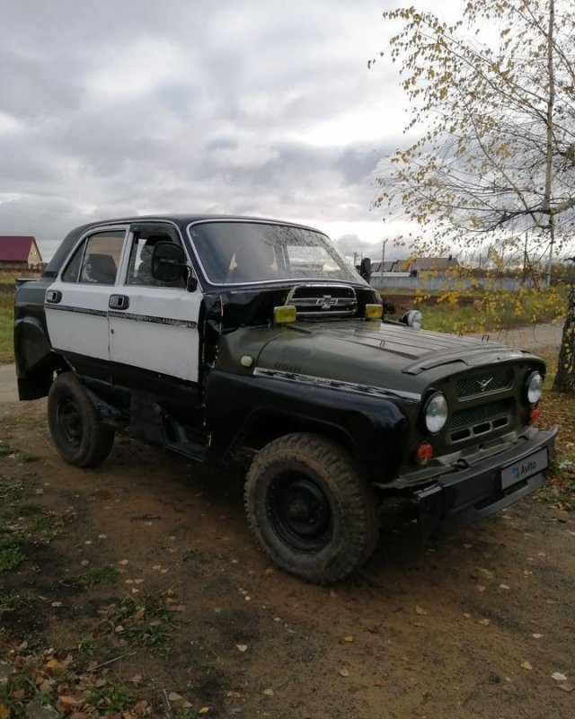 Ez történik, amikor egy UAZ és egy Volga összegyűri a lepedőt 1
