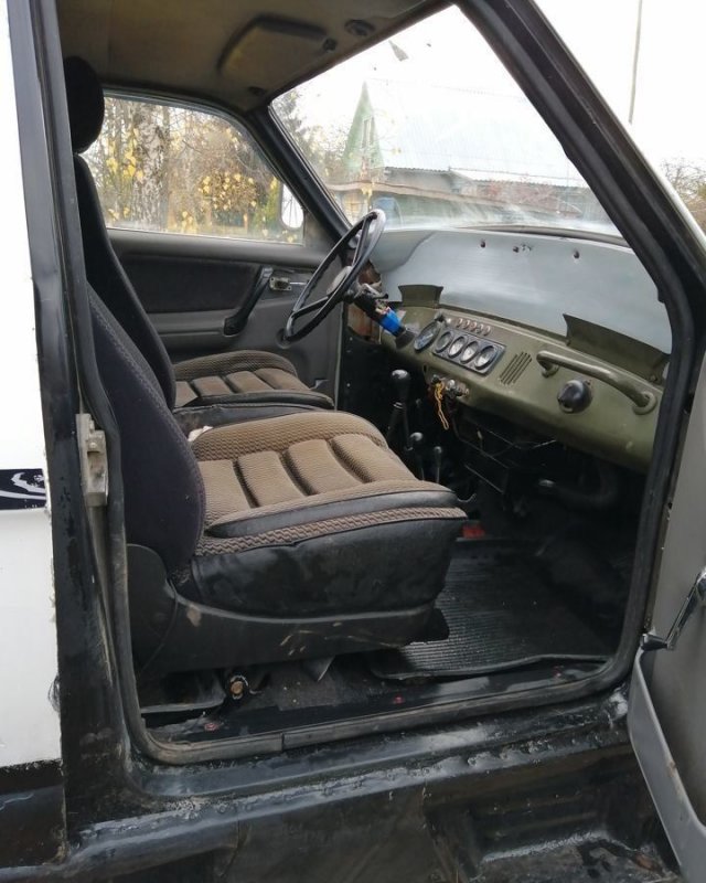 Ez történik, amikor egy UAZ és egy Volga összegyűri a lepedőt 2