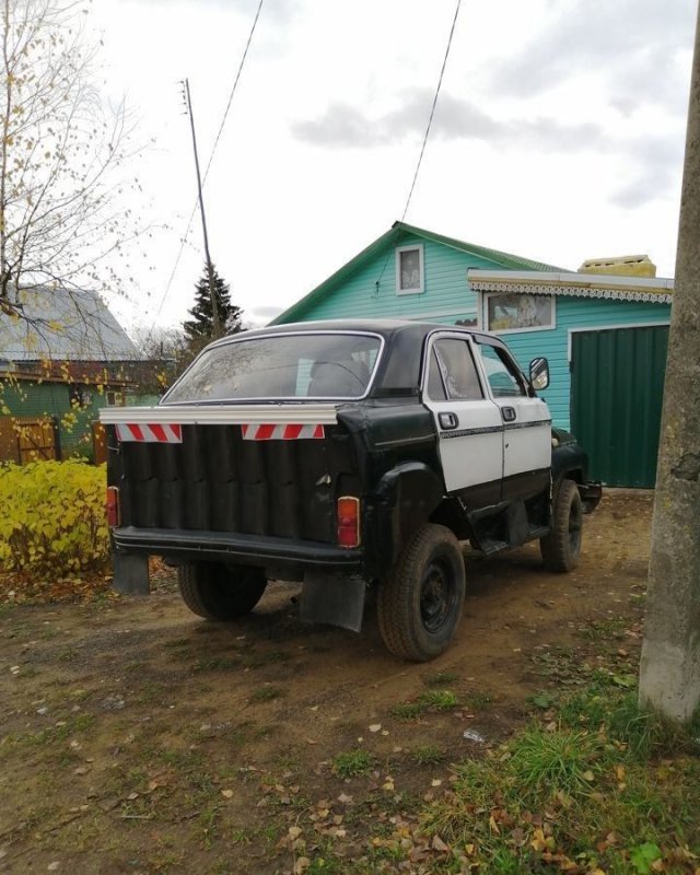 Ez történik, amikor egy UAZ és egy Volga összegyűri a lepedőt 4