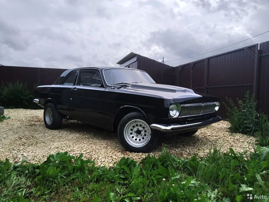 Amerikai stílusú gép épült a fekete Volgából, rotyogó V8-assal 5 | Vezess Amerikai stílusú gép épült a fekete Volgából, rotyogó V8-assal 5