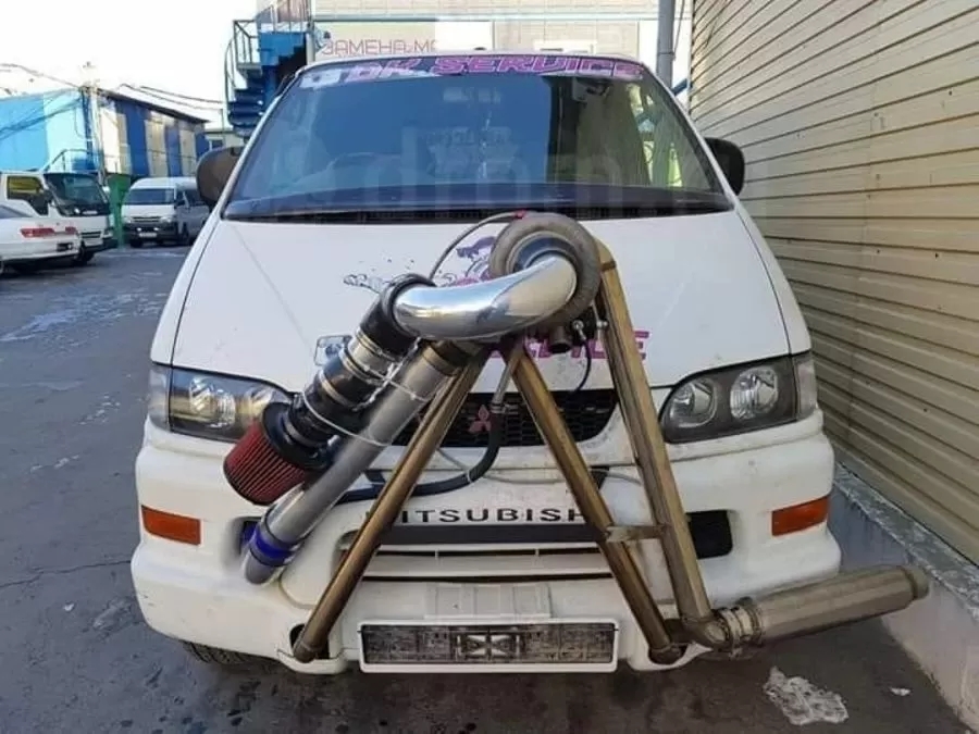 17 fotó rémesre tuningolt verdákról, amikre még ránézni is fáj 14 17 fotó rémesre tuningolt verdákról, amikre még ránézni is fáj 14
