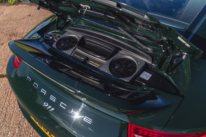 Ilyen 911 Club Coupéból csak kettő van a világon 7