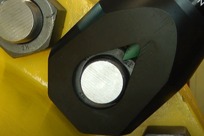 Többet ésszel és erővel, ez a csavarroppantó szerszám jelszava