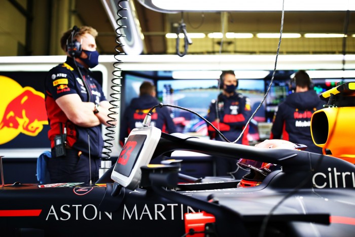 F1: Nem kapkodja el a pilótakérdést a Red Bull