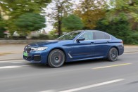 Erre a BMW-re nincsenek szavak, de baja sincs sok 89