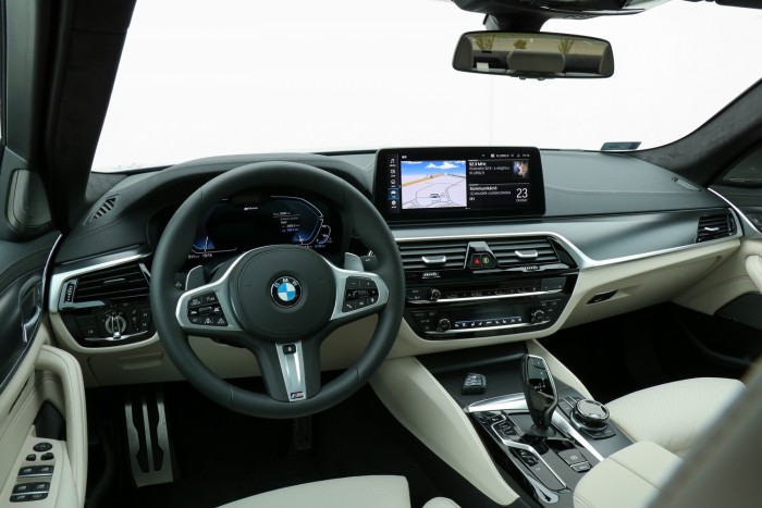 Erre a BMW-re nincsenek szavak, de baja sincs sok 162 Erre a BMW-re nincsenek szavak, de baja sincs sok 162