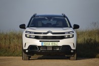 Lehet egy szabadidő-autó környezetbarát? – Citroën C5 Aircross hibrid teszt 3