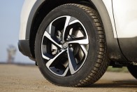 Lehet egy szabadidő-autó környezetbarát? – Citroën C5 Aircross hibrid teszt 65