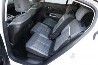 Lehet egy szabadidő-autó környezetbarát? – Citroën C5 Aircross hibrid teszt 90