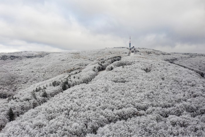 Nézd meg, ahogy ezek a csodás drónfotók megmutatják a behavazott Mátrát 3