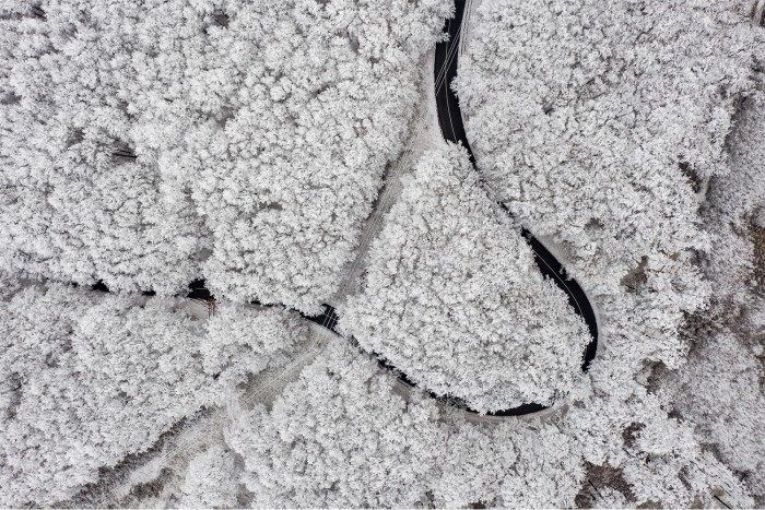 Nézd meg, ahogy ezek a csodás drónfotók megmutatják a behavazott Mátrát 5