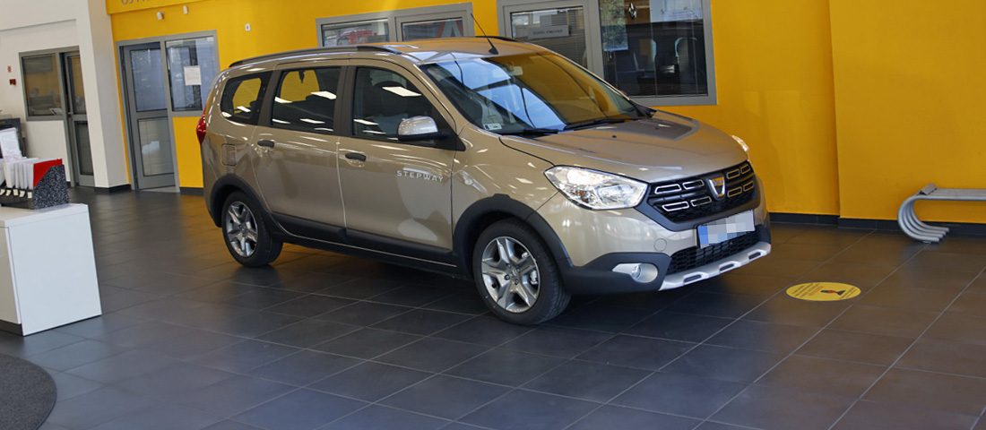 A világ teteje és a magyar valóság – így vettem át az autóm