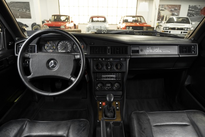 Jóval több ez egy szép 190-es Mercedesnél 8