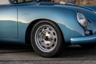Korhű tuningnak néz ki, de ennél több van a kék 356-os Porsche mögött 29