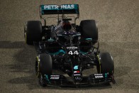 F1: Hivatalos, Hamilton visszatér 1