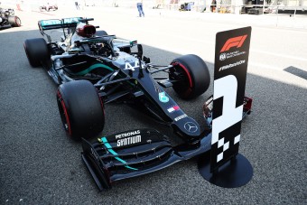F1: Hamilton színt vallott, ezt kéri a Mercedestől a folytatásért