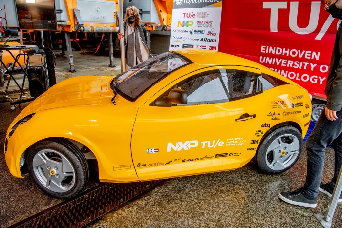 Szemétből építettek működő villanyautót