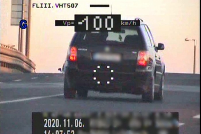 Durva gyorshajtót fotóztak Győrben