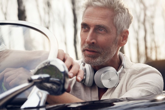 A Bang & Olufsen vezeték nélküli fejhallgatója maga a megtestesült luxus 2 A Bang & Olufsen vezeték nélküli fejhallgatója maga a megtestesült luxus 2