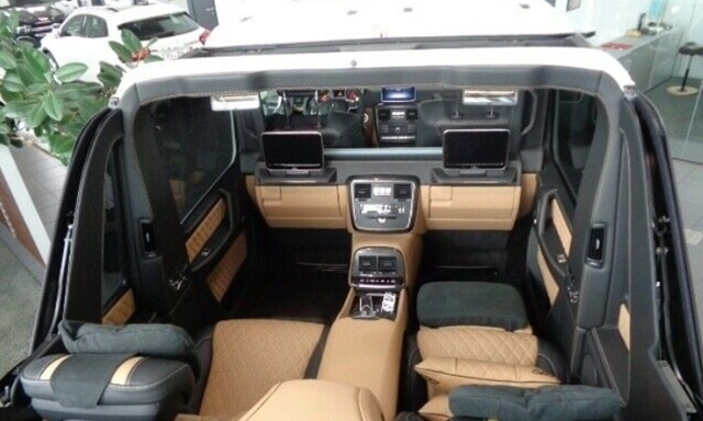 Semmire se jó, mégis 292 millióba kerül ez a Mercedes 5 | Vezess Semmire se jó, mégis 292 millióba kerül ez a Mercedes 5