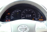 Ez a hibrid Toyota jobb vétel a Priusnál? 112
