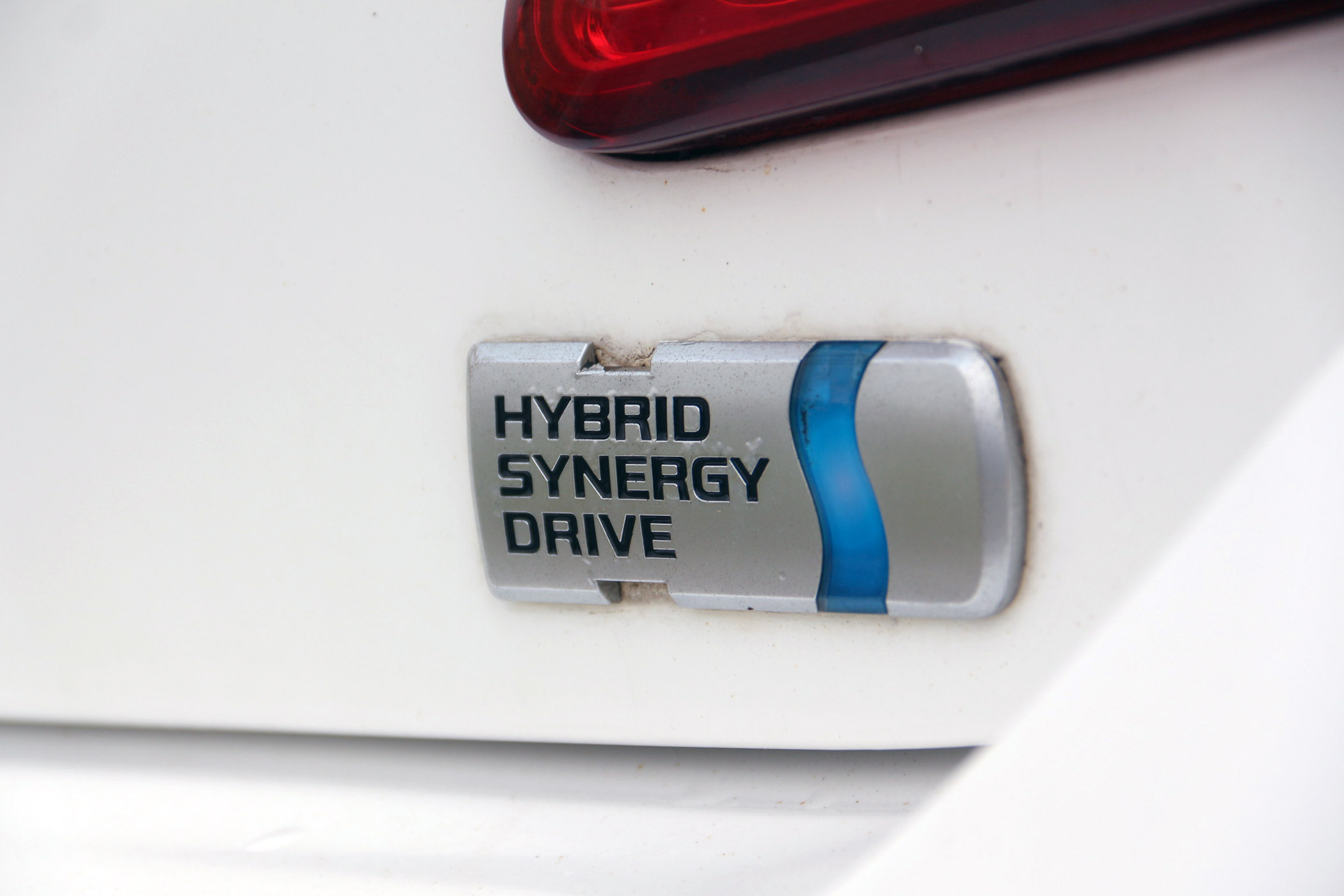 Ez a hibrid Toyota jobb vétel a Priusnál? 17